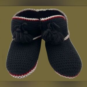 COZY WOMEN'S BLACK KNIT MUK LUKS A LA MODE BOOTIE SLIPPERS SZ. U.S. L 9/10